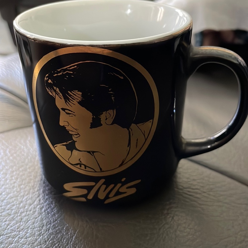 Vintage Japan Elvis mug